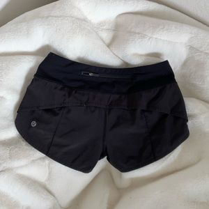 black lulu shorts
